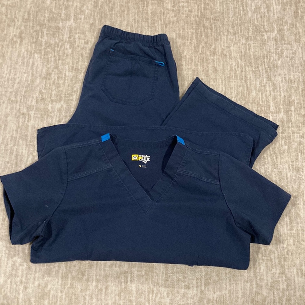 Wonderflex medical scrubs